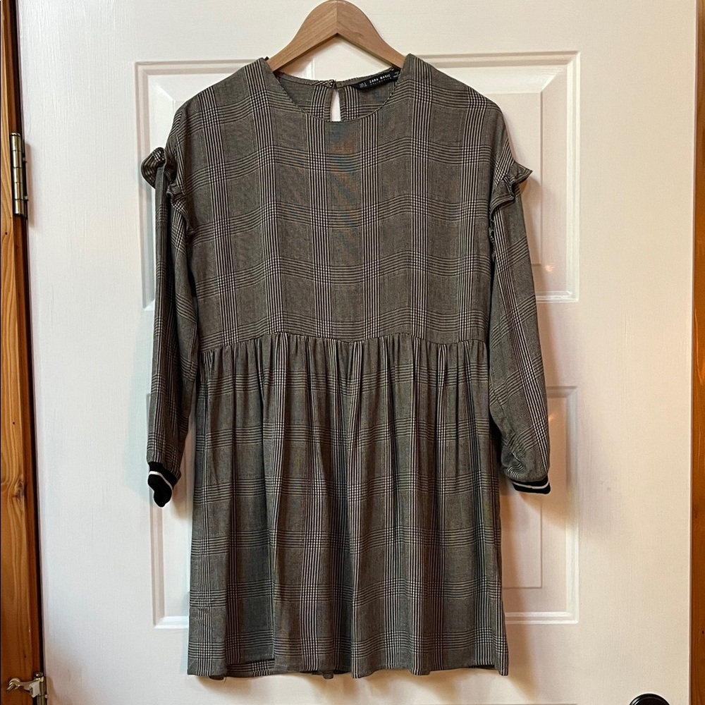 Zara - Plaid/Houndstooth Ruffle Sleeve Dress
